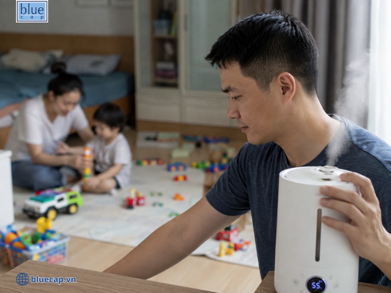 Sử dụng máy tạo độ ẩm trong phòng cho trẻ vào trời hanh khô